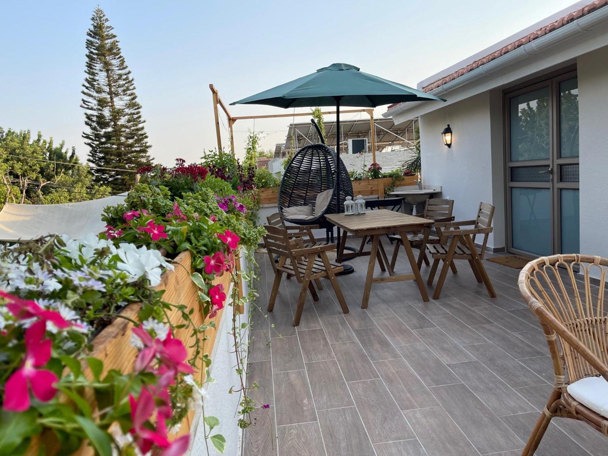Bar-On Vacation Resort - Nature, Culture, Tours & Tastes Near Nahariyya - בר-און ריזורט, בתי מפונים , טבע, תרבות, סיורים וקולינריה Ben 'Ammi Szoba fotó